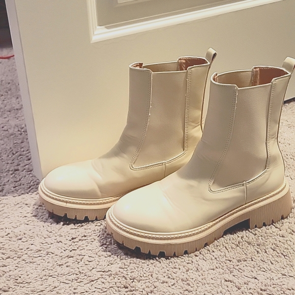 Shein tan Chelsea Boots size 38 - Picture 1 of 3